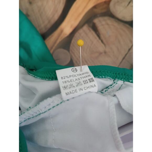 Beachsissi Green One Piece Bathing Suit Ruffle Surplice Swimwear NWT Large - Picture 6 of 11